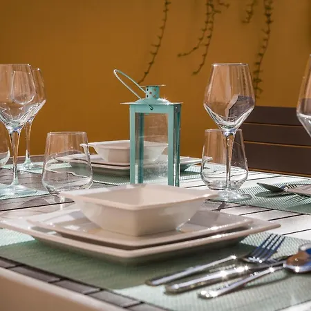 Apartament Lilly, With Communal Pool, 10 Meters From Sea